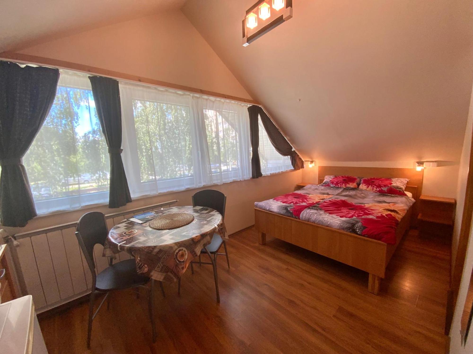 Elso Fecske Apartmanok Σίοφοκ Εξωτερικό φωτογραφία
